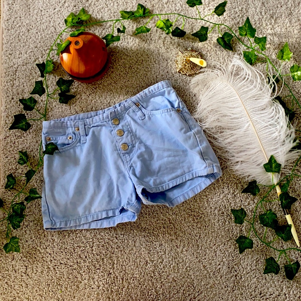 Baby blue shorts with three buttons